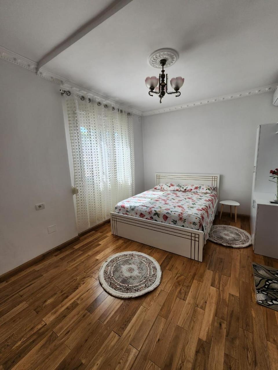 Private Room On A Shared Apartament Near Durres Beach מראה חיצוני תמונה